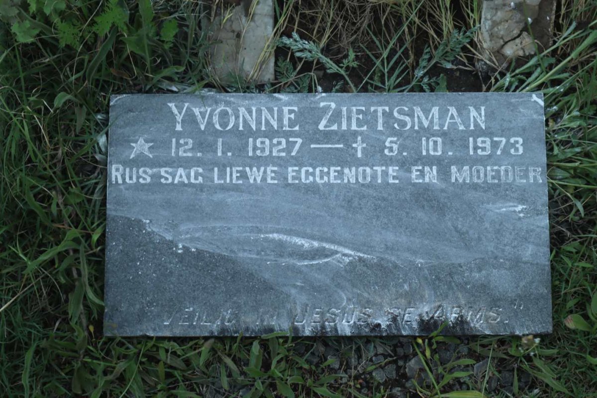 ZIETSMAN Yvonne 1927-1973