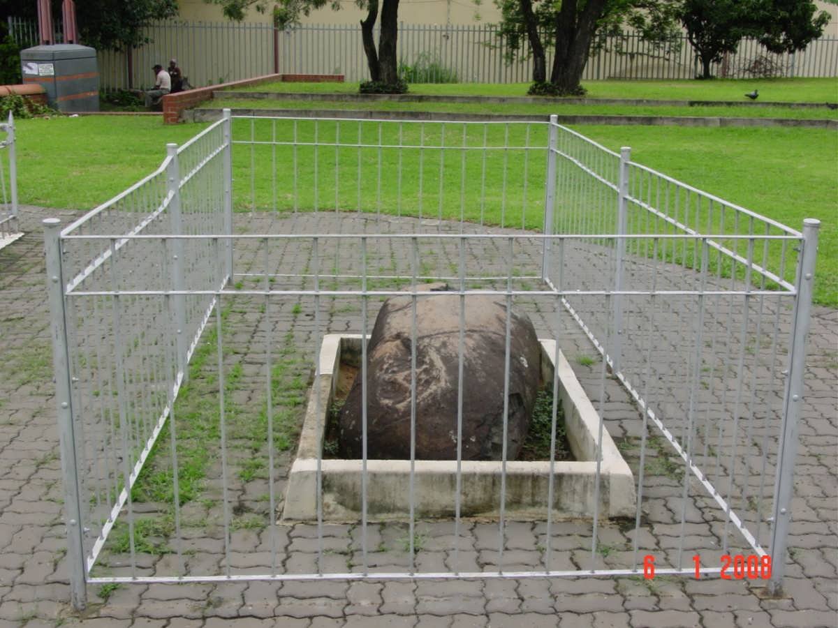 KA SENZANGAKONA Tshaka 1788-1828