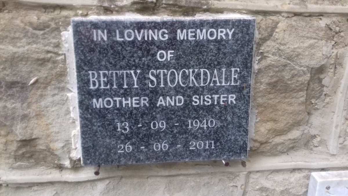 STOCKDALE Betty 1940-2011