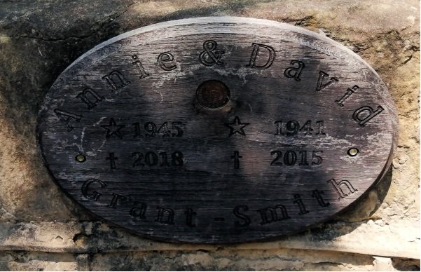 SMITH David, GRANT 1941-2015 &amp; Annie 1945-2018