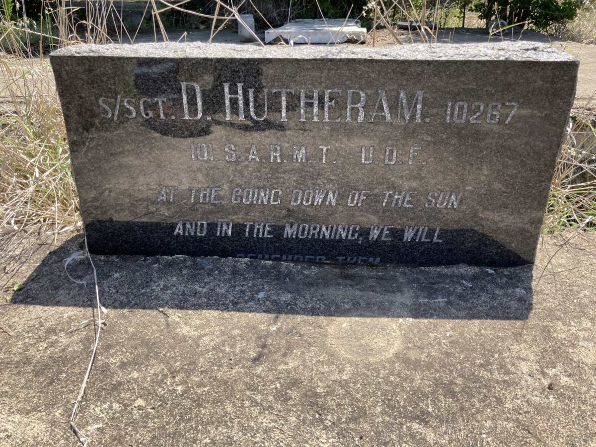 HUTHERAM Dindayal 1907-1964 & Margaret Esther BLOY 1906-1989 _2