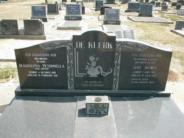 KLERK Gert Jacobus, de 1910-1968 &amp; Magdalena Petronella TRUTER 1919-1991
