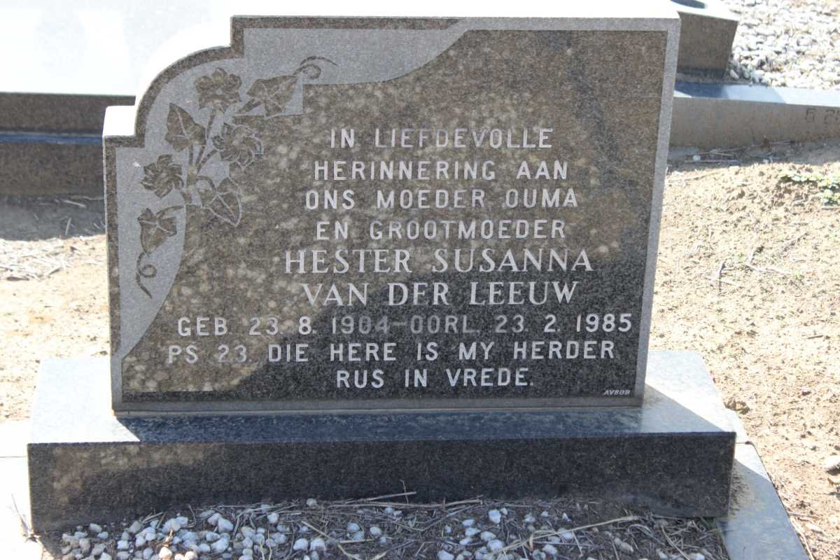 LEEUW Hester Susanna, van der 1904-1985