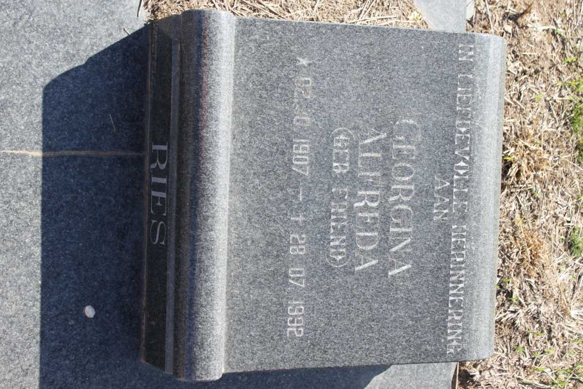 RIES Georgina Alfreda nee FRIEND 1907-1992