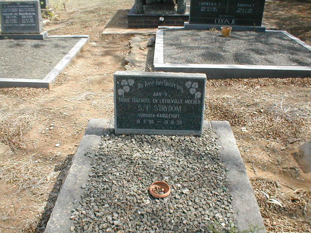 STRYDOM S.E. geb. RANDLEHOF 1896-1959