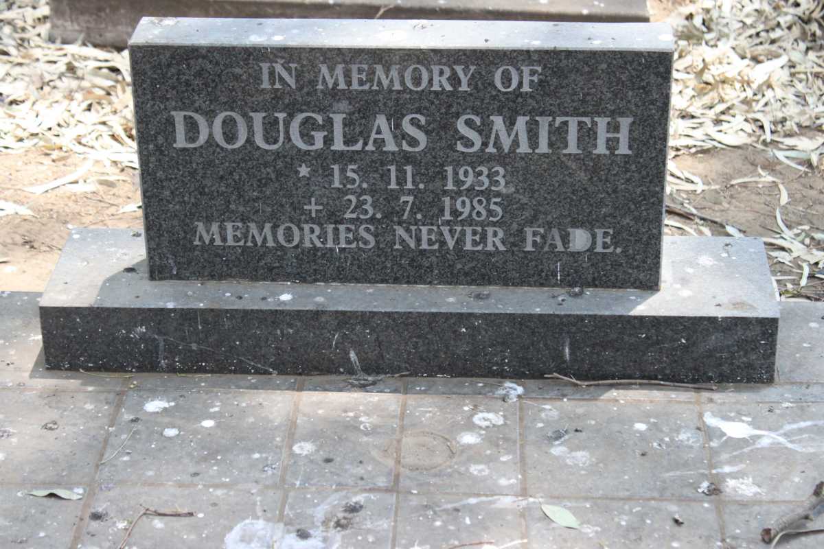 SMITH Douglas 1933-1985