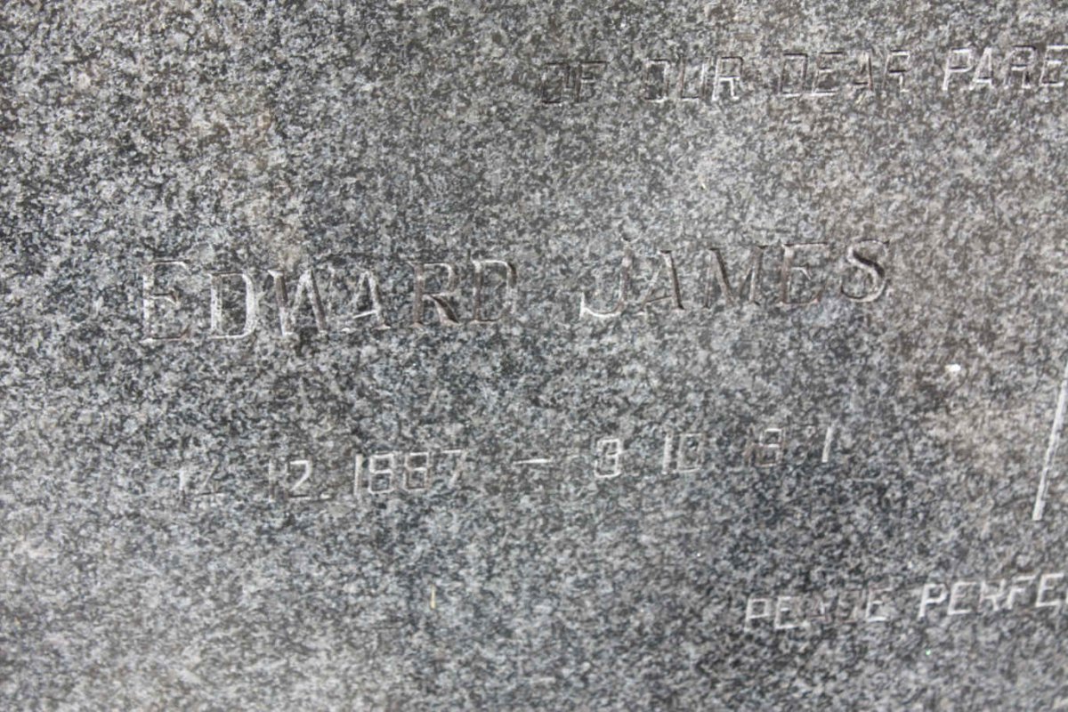 SMITH Edward James 1887-19?1 & Florence Beatrice 18?9-19?3