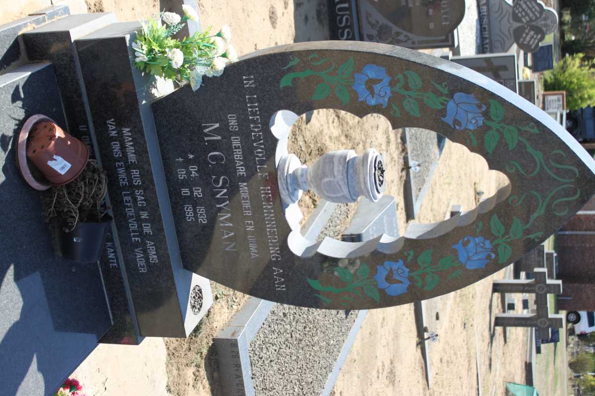 SNYMAN M.C. 1932-1995