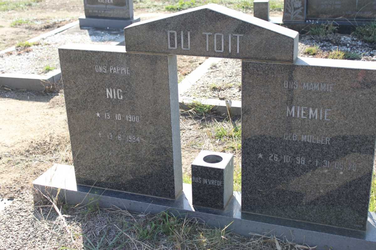TOIT Nic, du 1900-1984 &amp; Miemie MULLER 1898-1979