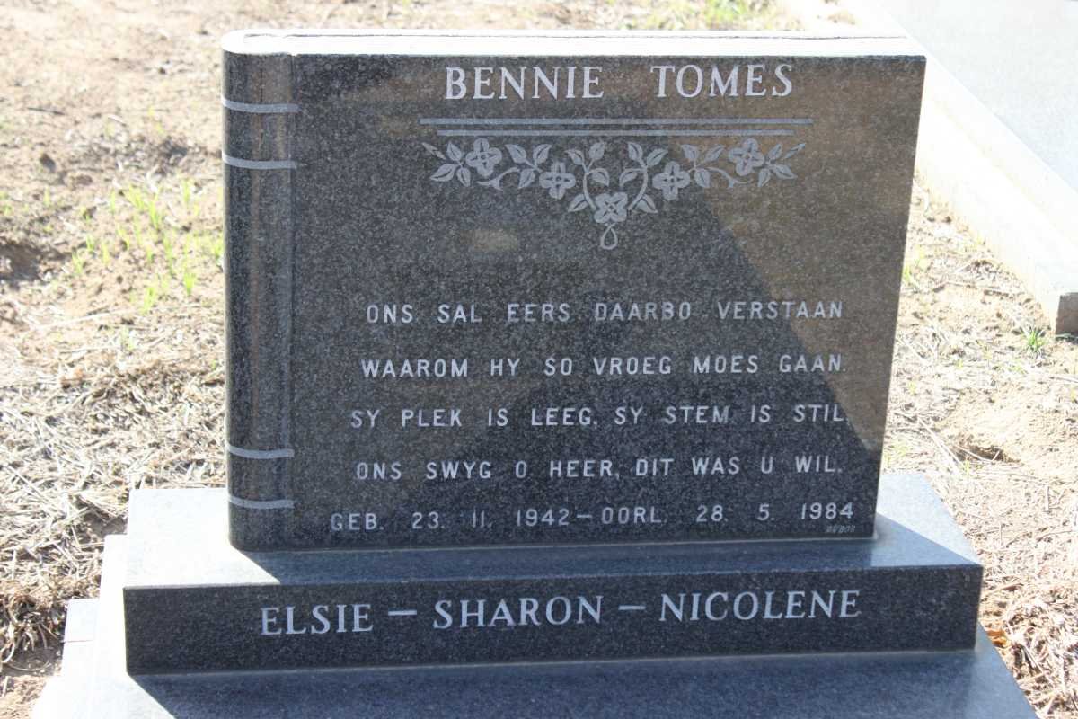 TOMES Bennie 1942-1984