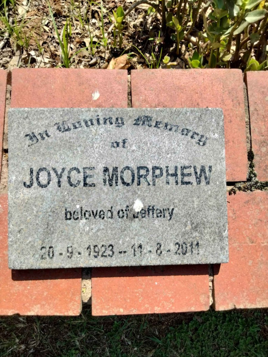 MORPHEW Joyce 1923-2011