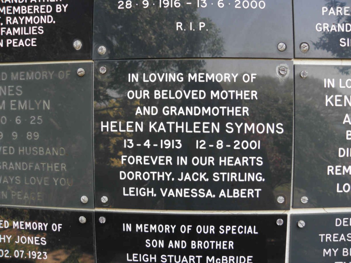 SYMONS Helen Kathleen 1913-2001