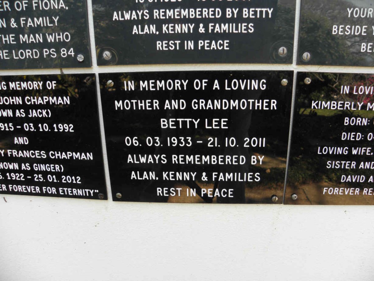 LEE Betty 1933-2011
