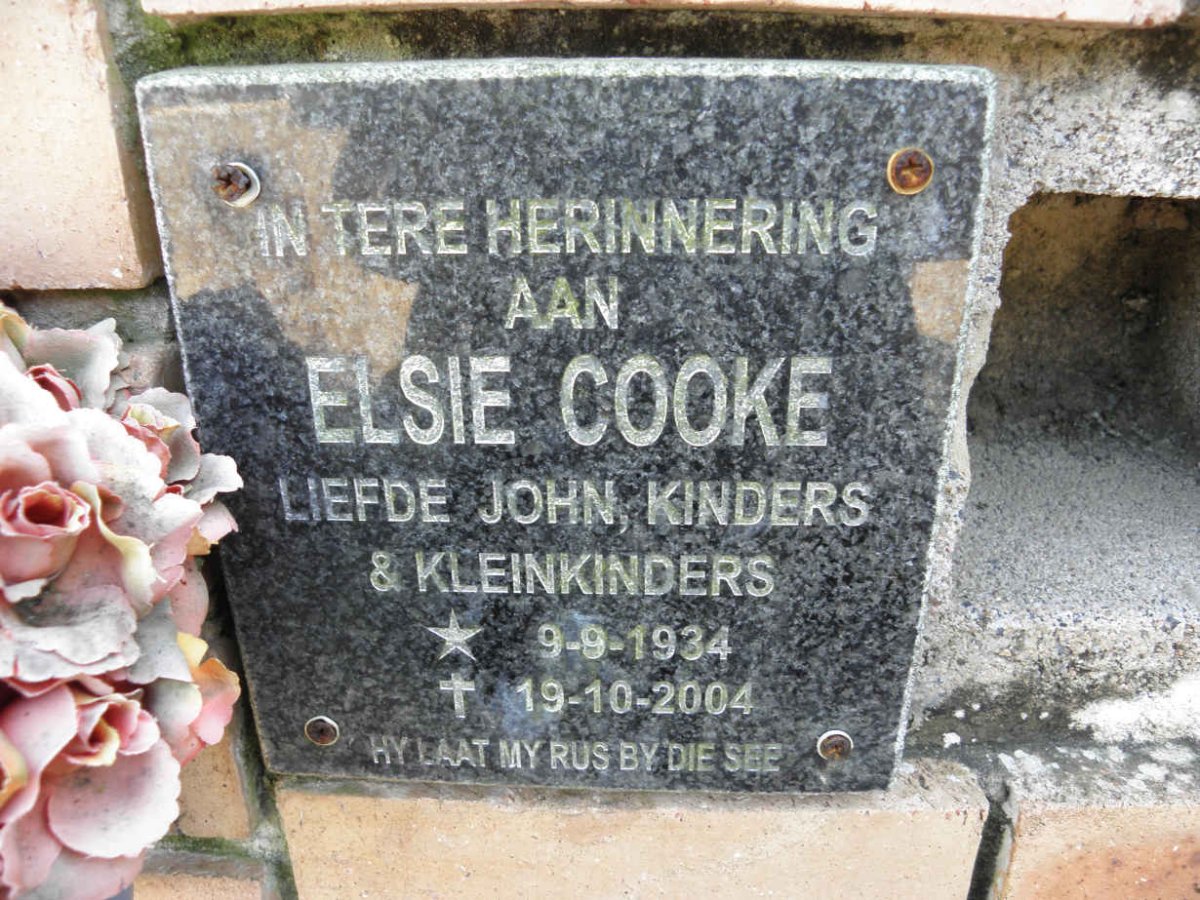 COOKE Elsie 1934-2004