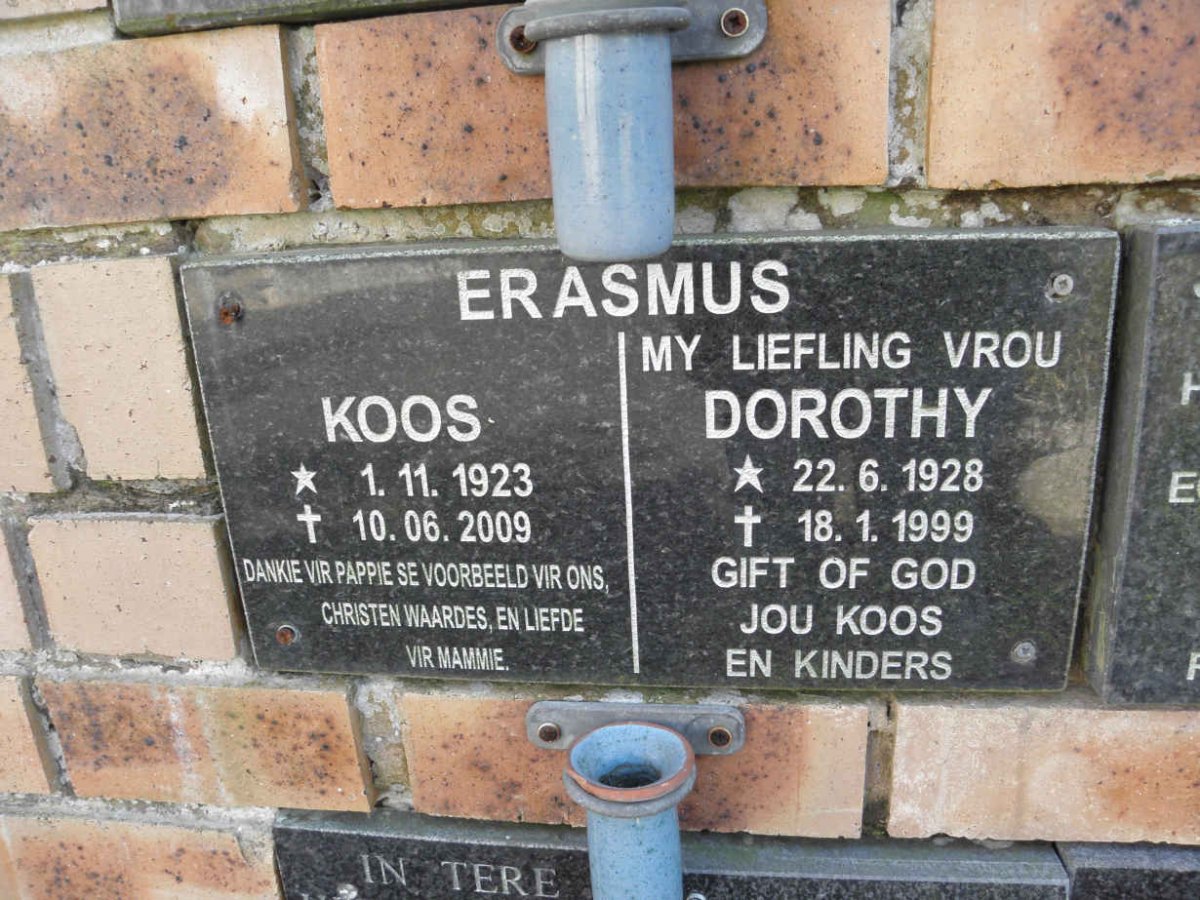 ERASMUS Koos 1923-2009 &amp; Dorothy 1928-1999