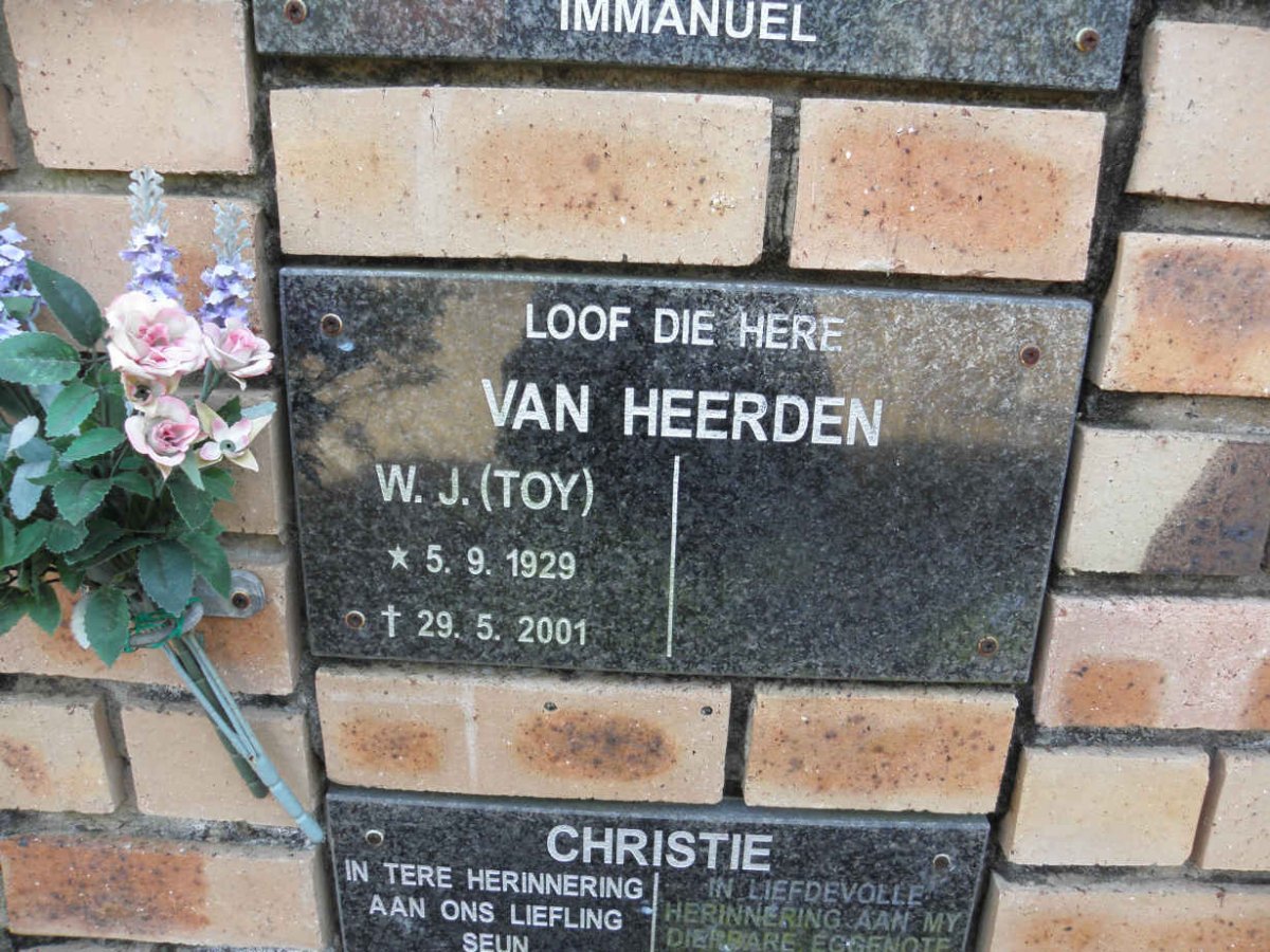 HEERDEN W.J., van 1929-2001