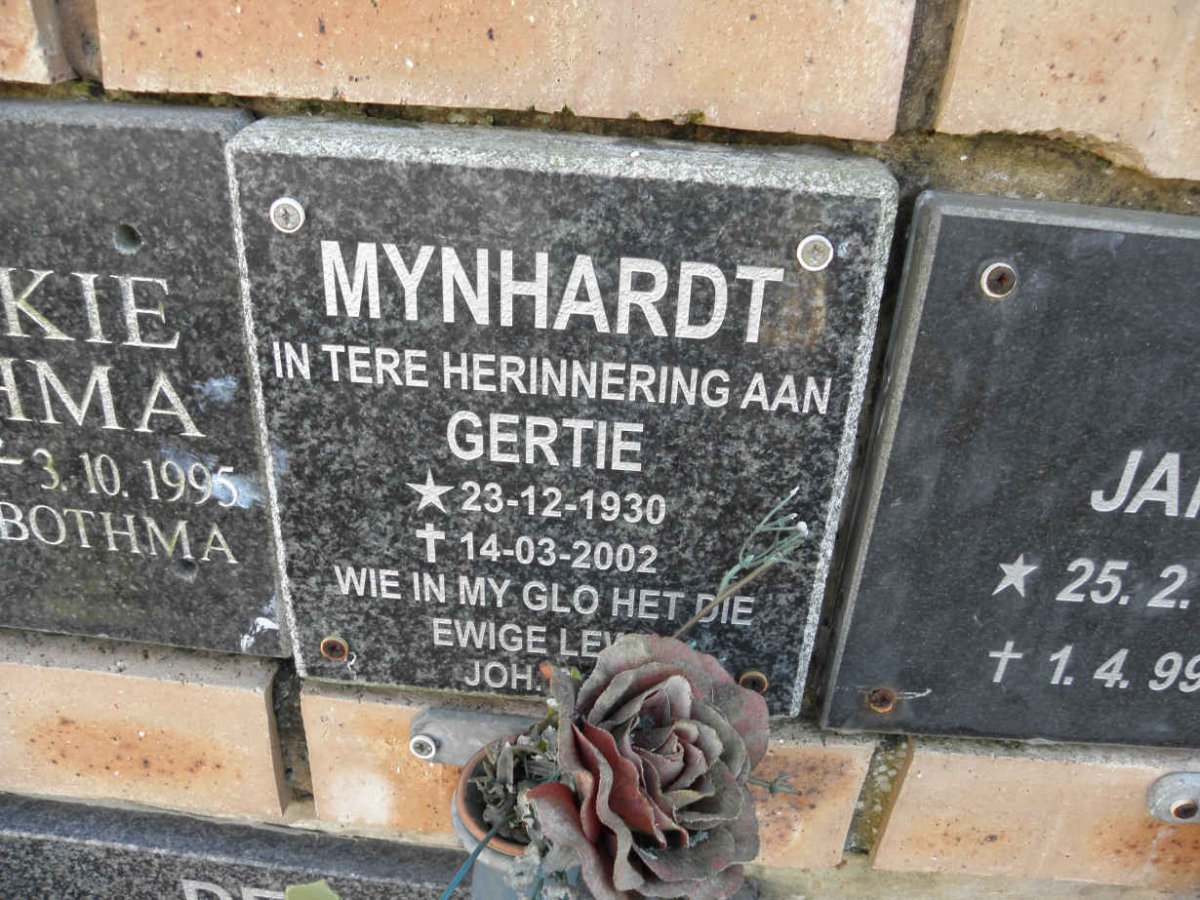 MYNHARDT Gertie 1930-2002