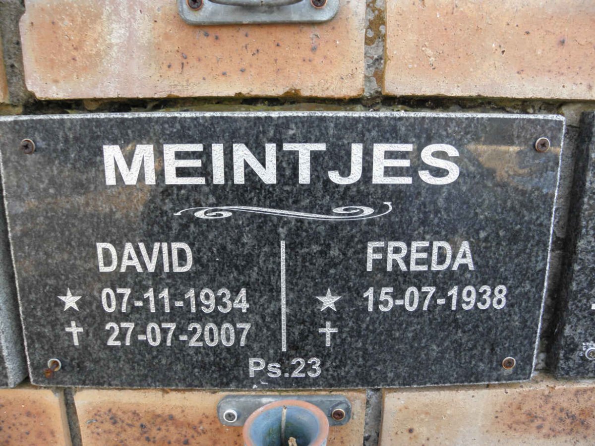 MEINTJES David 1934-2007 &amp; Freda 1938-