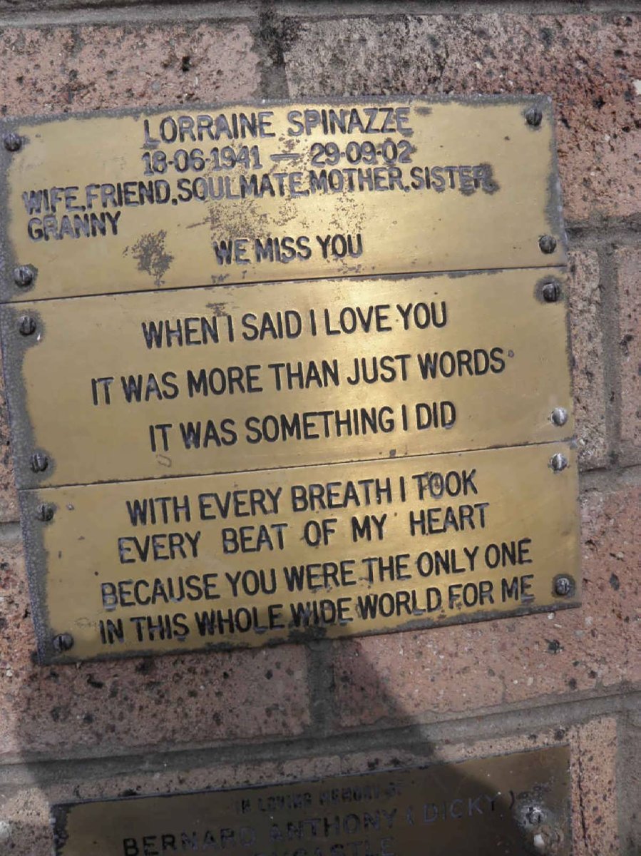 SPINAZZE Lorraine 1941-2002