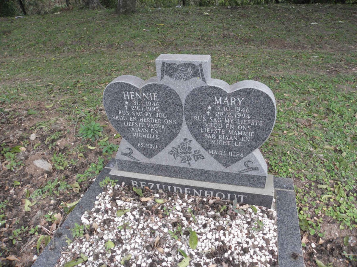 BEZUIDENHOUT Hennie 1946-1995 &amp; Mary 1948-1994
