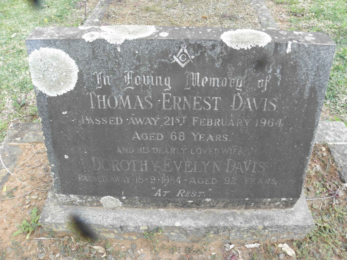 DAVIS Thomas Ernest -1964 &amp; Dorothy Evelyn -1984