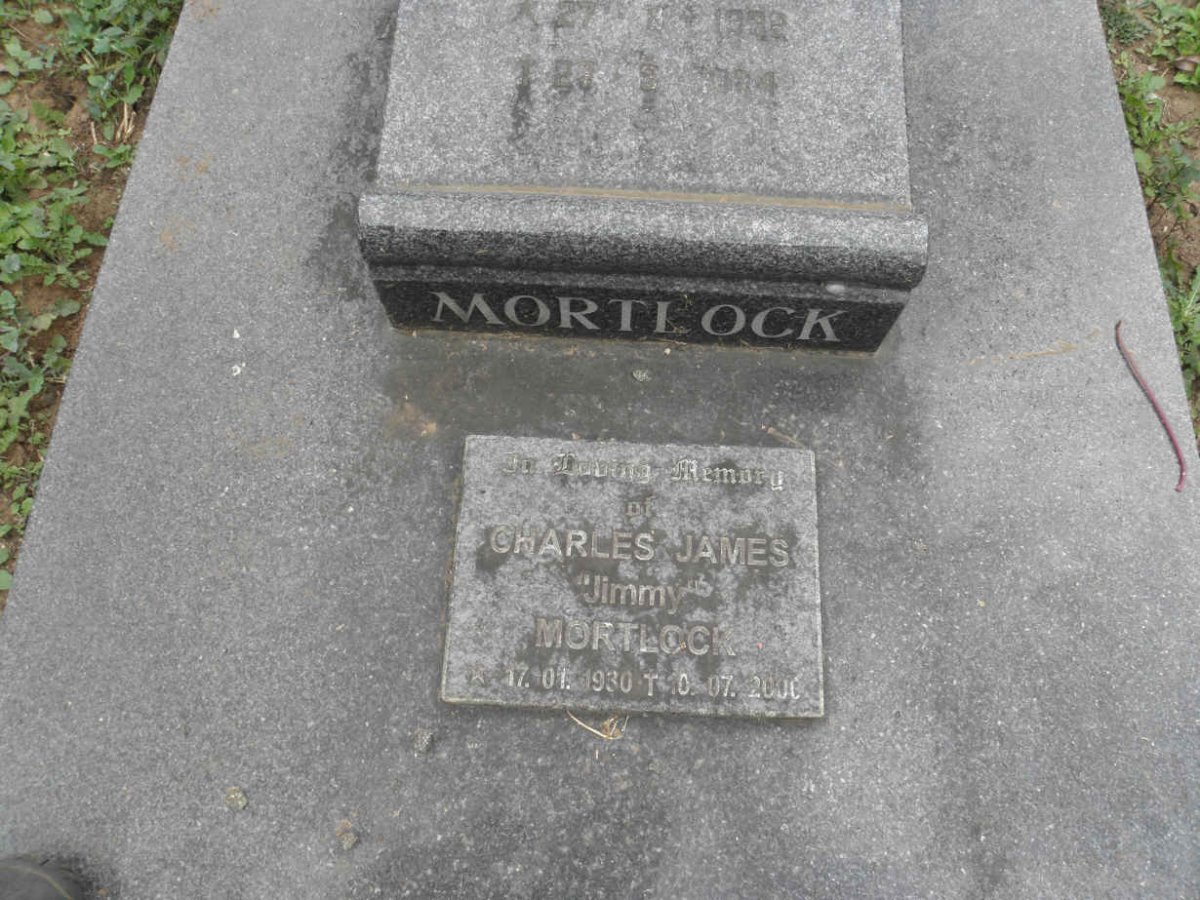 MORTLOCK Charles James 1930-2000 &amp; Vera
