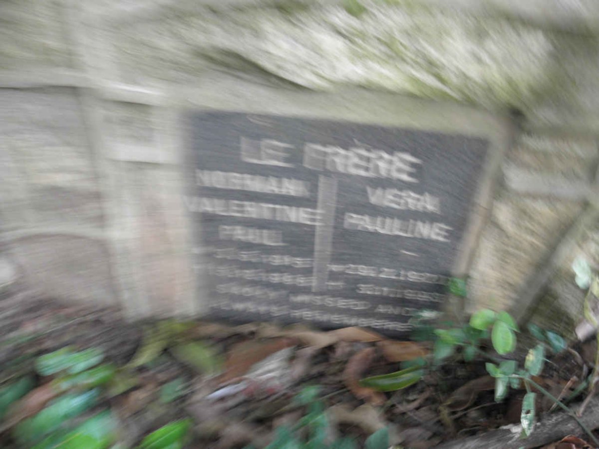 FRERE Norman Valentine Paul, LE 1915-1995 &amp; Vera Pauline 1922-?