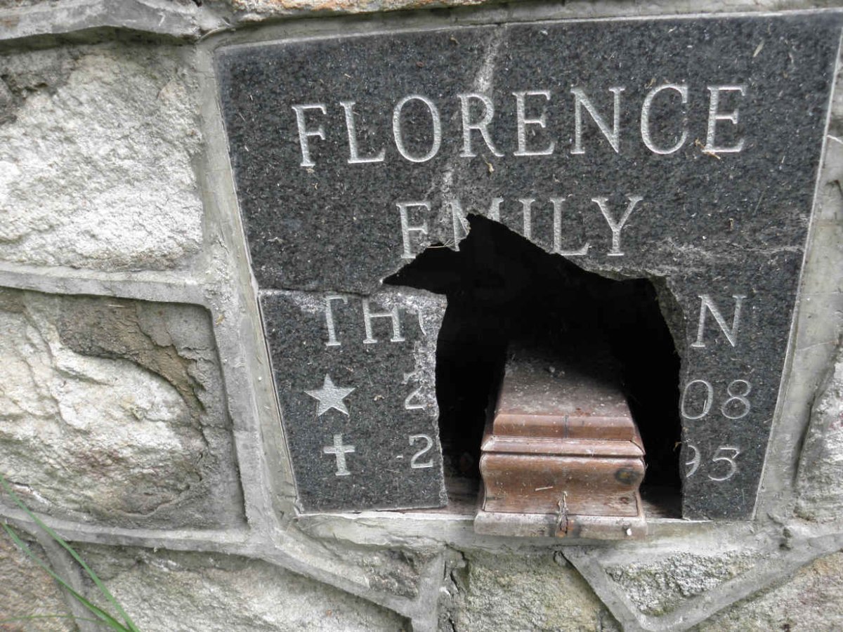 ?TH?N Florence Emily 1908-1995