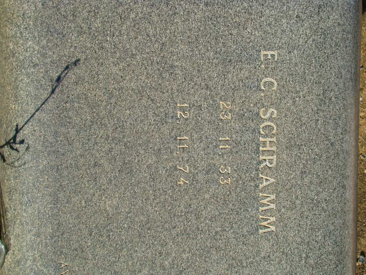 SCHRAMM E.C. 1933-1974