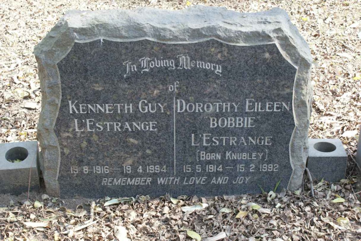 L'ESTRANGE Kenneth Guy 1916-1994 &amp; Dorothy Eileen KNUBLEY 1914-1992
