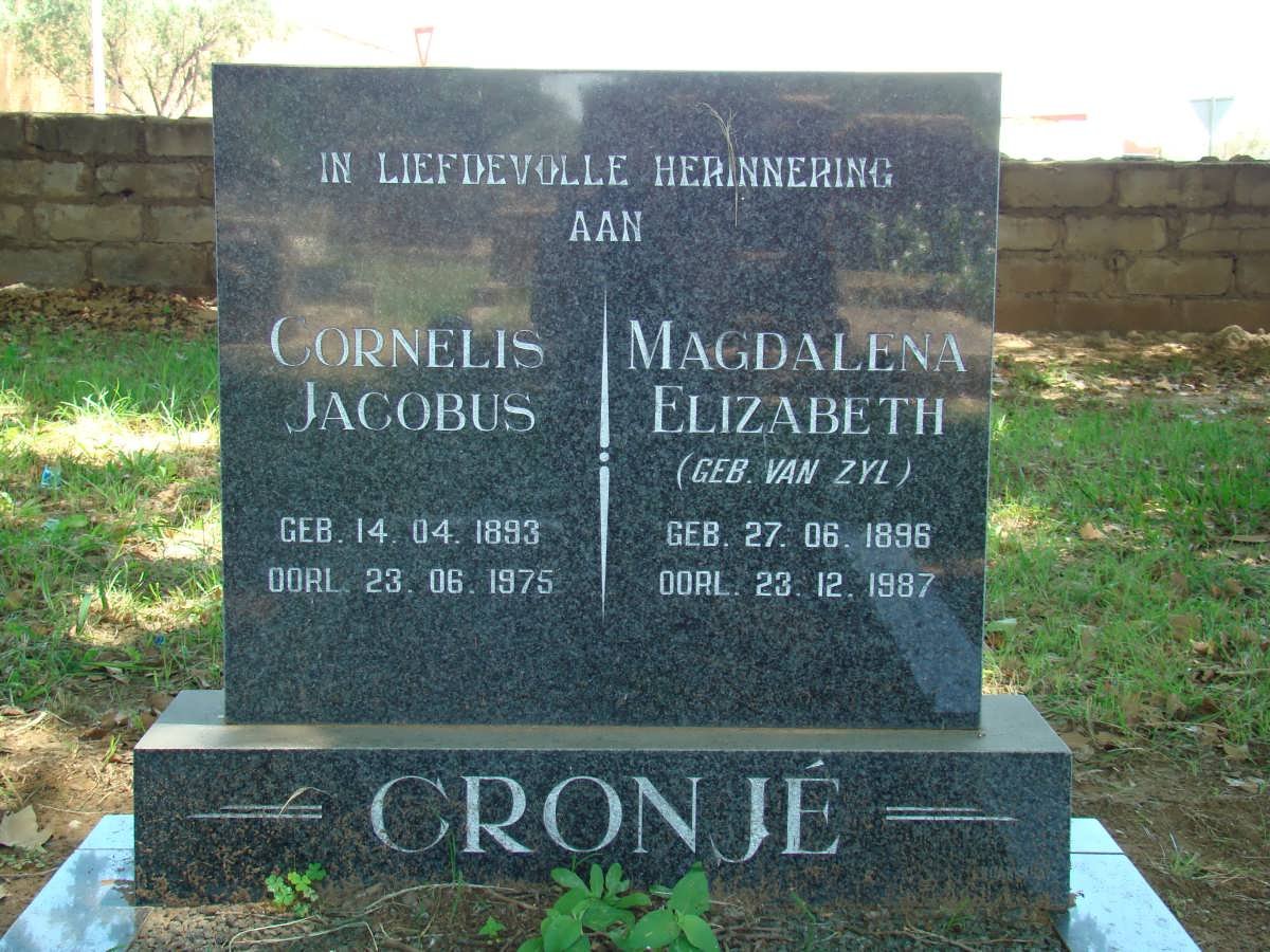 CRONJÉ Cornelis Jacobus 1893-1975 &amp; Magdalena Elizabeth VAN ZYL 1896-1987