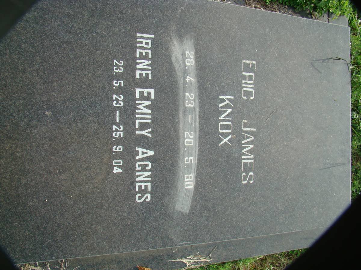 KNOX Eric James 1923-1980 &amp; Irene Emily Agnes 1923-2004