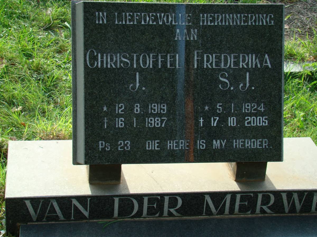 MERWE Christoffel J., van der 1919-1987 &amp; Frederika S.J. 1924-2005