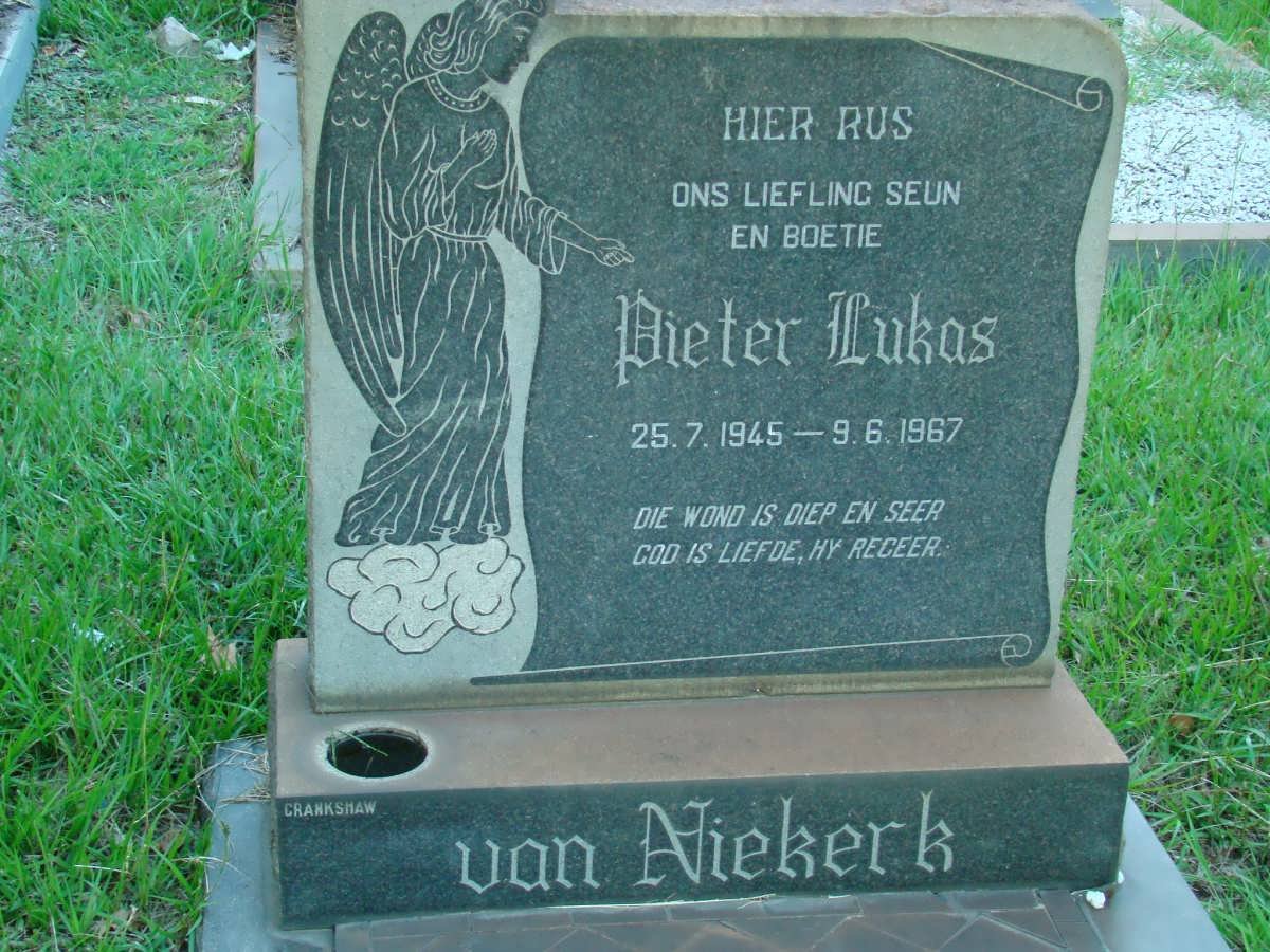 NIEKERK Pieter Lukas, van 1945-1967
