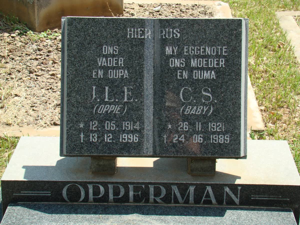 OPPERMAN J.L.E. 1914-1996 &amp; C.S. 1921-1989