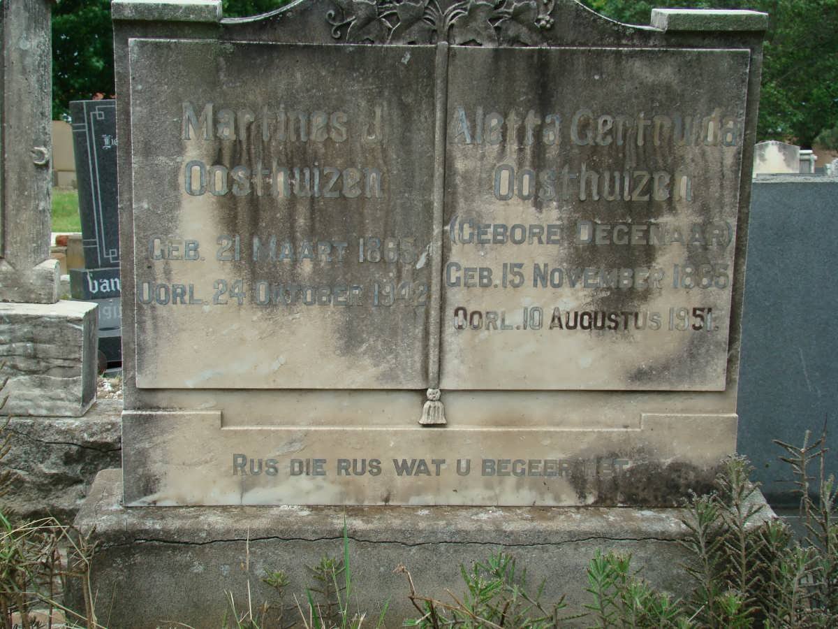 OOSTHUIZEN Martines J. 1865-1948 &amp; Aletta Gertruida DEGENAAR 1865-1951