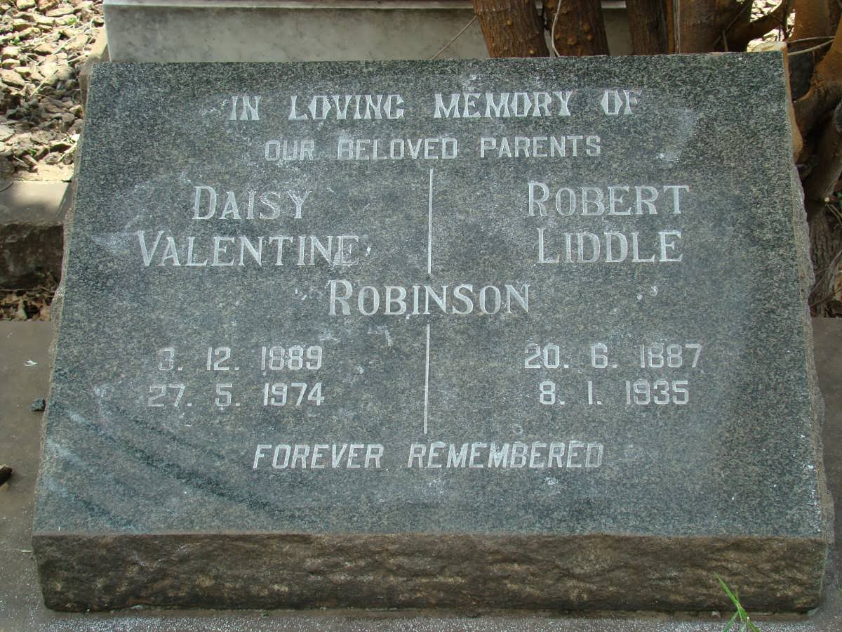 ROBINSON Robert Liddle 1887-1935 &amp; Daisy Valentine 1889-1974
