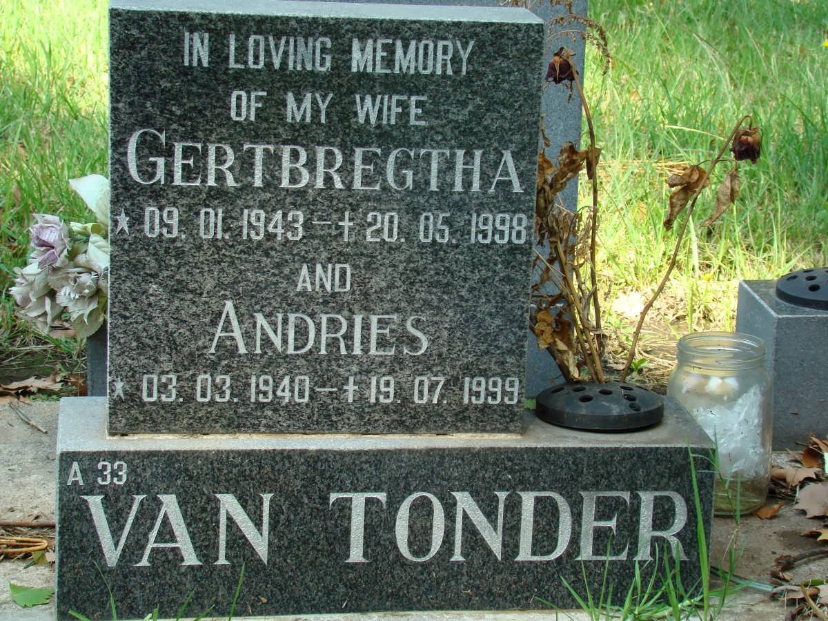 TONDER Andries, van 1940-1999 &amp; Gertbregtha 1943-1998