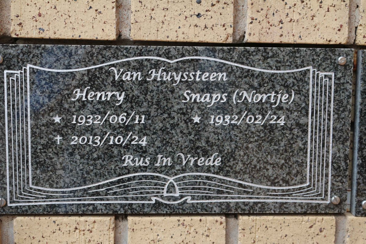 HUYSSTEEN Henry, van 1932-2016 &amp; Snaps NORTJE 1932-