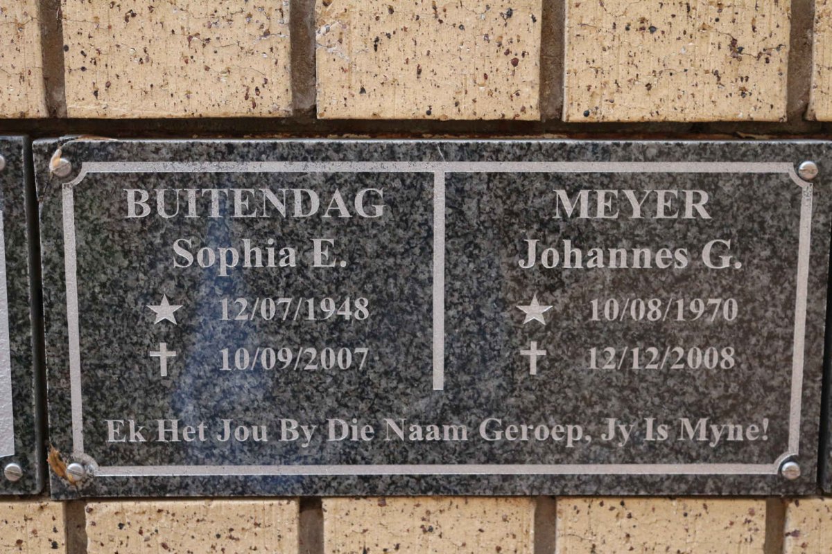 MEYER Johannes G. 1970-2008 :: Sophia E. BUITENDAG 1948-2007