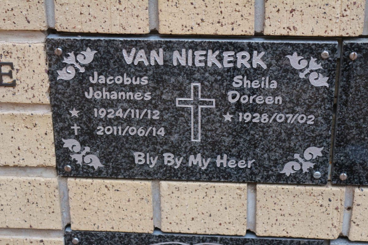 NIEKERK Jacobus Johannes, van 1924-2011 &amp; Sheila Doreen 1928-