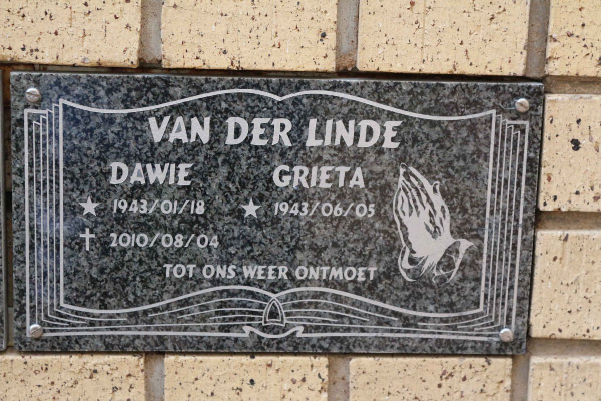 LINDE Dawie, van der 1943-2010 &amp; Grieta 1943-