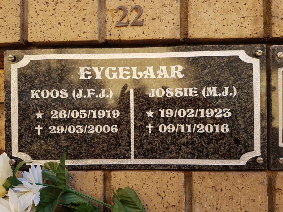 EYGELAAR J.F.J. 1919-2006 &amp; M.J. 1923-2016