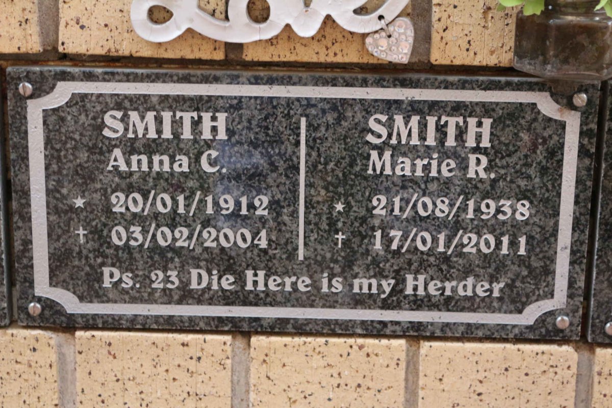SMITH Anna C. 1912-2004 :: SMITH Marie R. 1938-2011