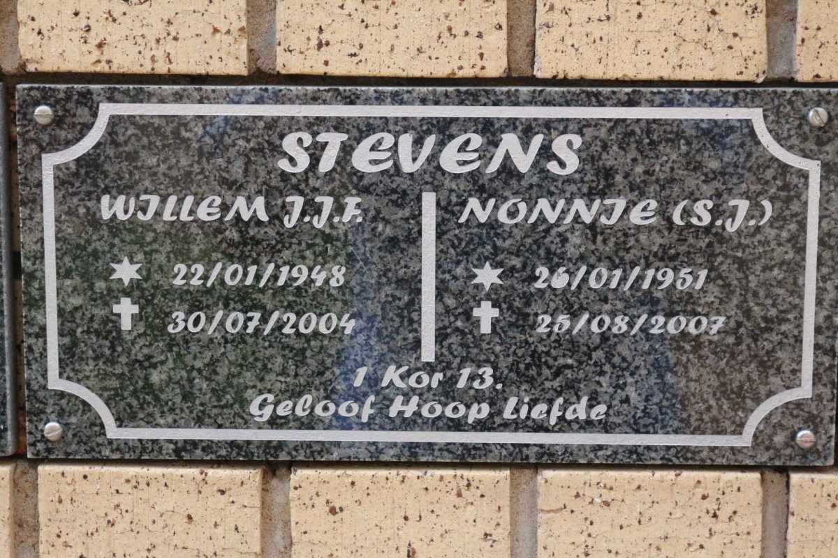 STEVENS J.J.F. 1948-2004 &amp; S.J. 1951-2007