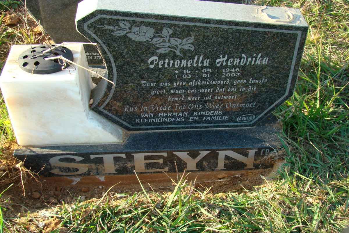STEYN Petronella Hendrika 1946-2002