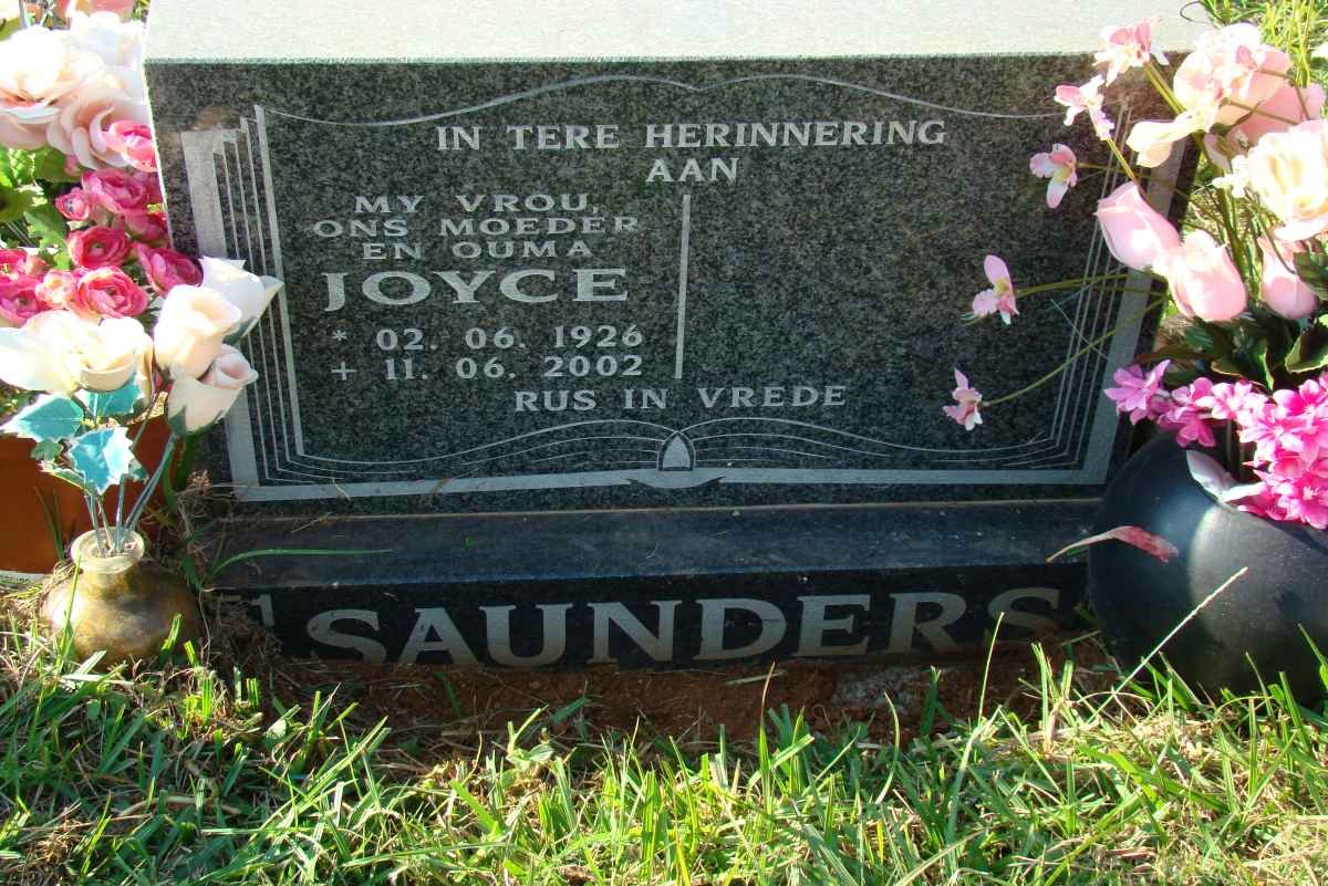 SAUNDERS Joyce 1926-2002