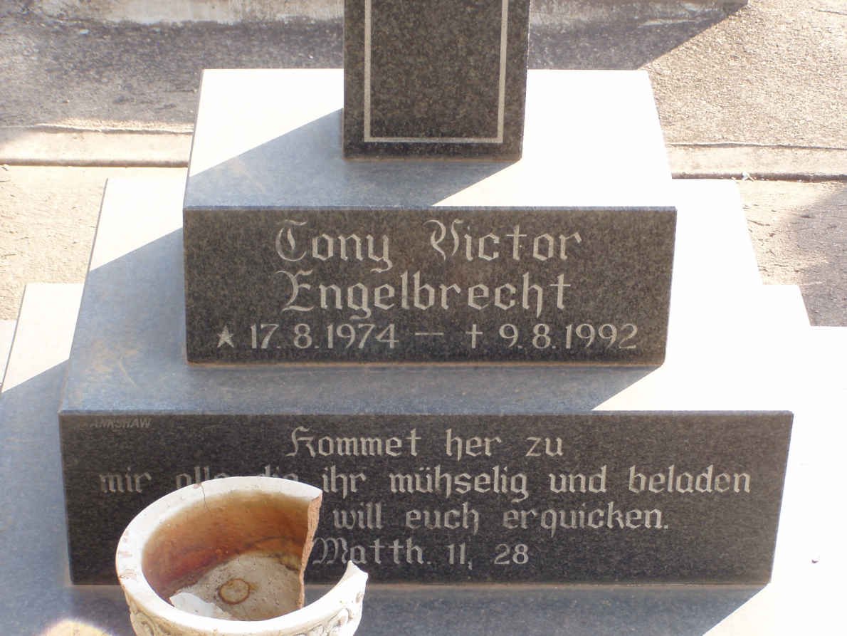 ENGELBRECHT Tony Victor 1974-1992