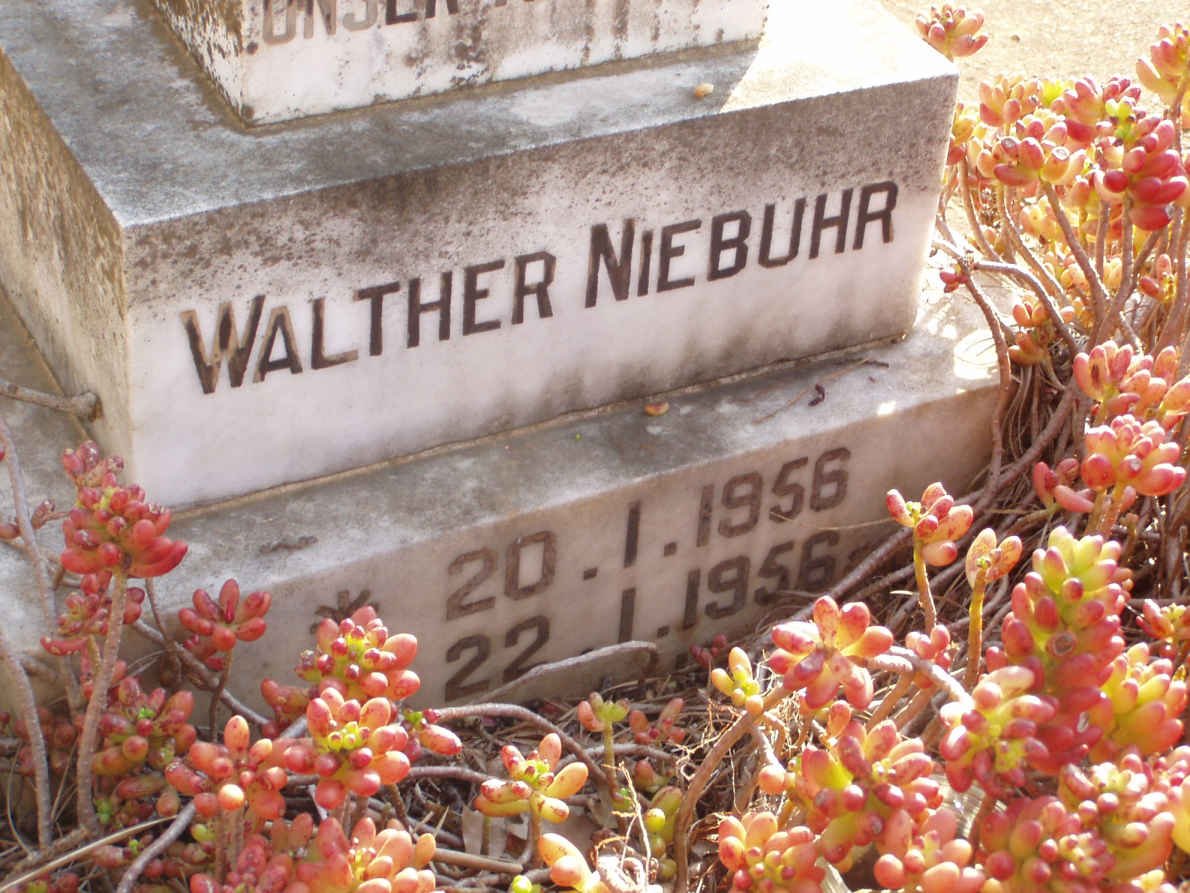 NIEBUHR Walther 1956-1956