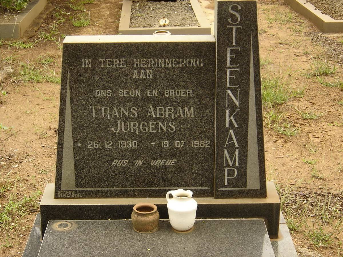 STEENKAMP Frans Abram Jurgens 1930-1982